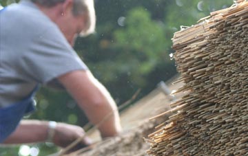 professional Staythorpe thatchers